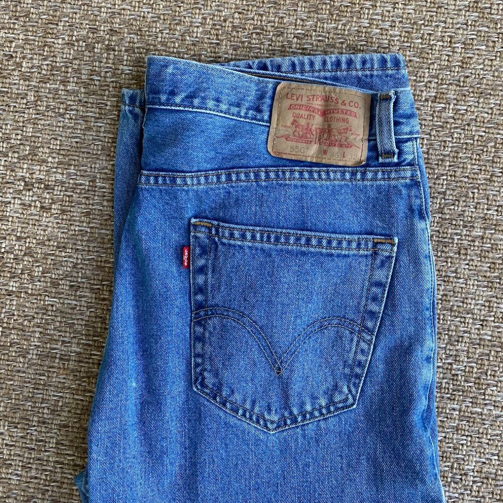 Levi Relaxed Fit 550 Jeans